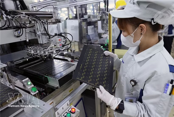 Impulsan vínculos entre inversión extranjera y empresas vietnamitas en una nueva etapa