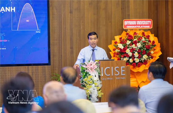 Physique : le Vietnam impulse un dialogue scientifique multidimensionnel