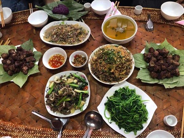 ម្ហូបអាហារធ្វើពីសាច់ក្របីដ៏ពោរពេញទៅដោយអត្តសញ្ញាណរបស់ជនជាតិ Thai ភាគពាយព្យ
