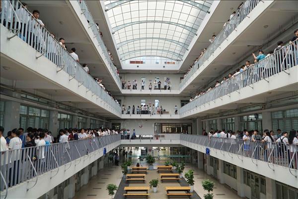 Vietnam to develop four universities comparable to Asias leading institutions