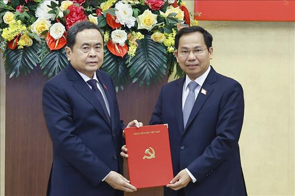 Ban Thường vụ Đảng ủy Quốc hội cho ý kiến về công tác cán bộ