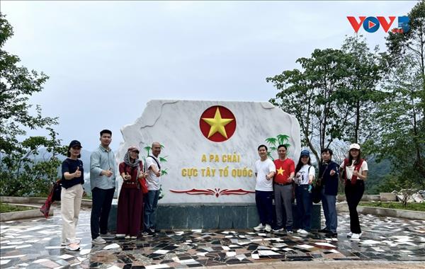 តំបន់ព្រំដែនប៉ូលខាងលិច អាប៉ាចាយ (A Pa Chai)
