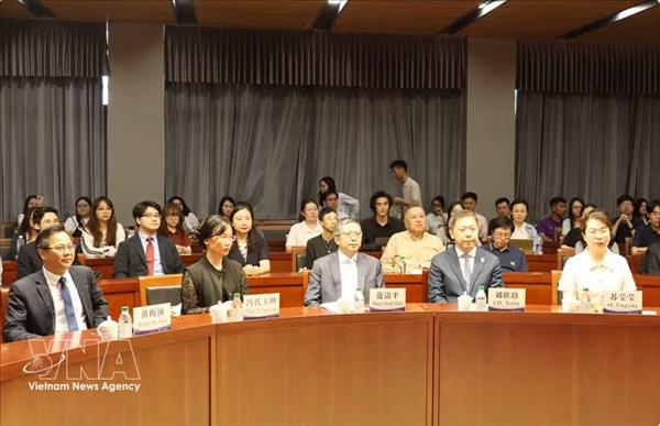Vietnam-China youth exchanges highlighted at cultural, tourism, education event