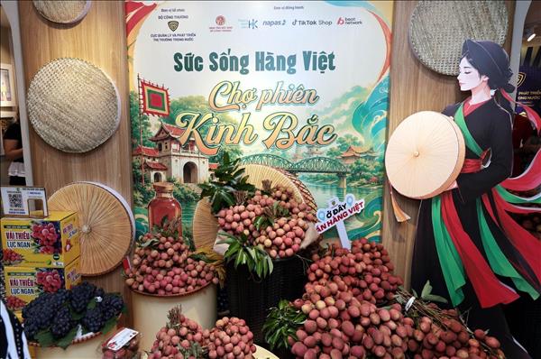 Chợ phiên Kinh Bắc giữa lòng Thủ đô
