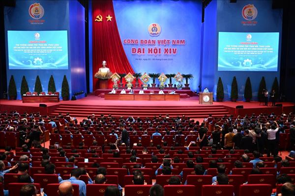 ນາ​ຍົກ​ລັດ​ຖະ​ມົນ​ຕີ ເລ​ມິງ​ຮຶງ: ນໍາ​ສະ​ມັດ​ຕະ​ພາບ​ແຮງ​ງານ​ກາຍ​ເປັນ​ກຳ​ລັງ​ໜູນ​ສຳ​ຄັນ​ຂອງ​ການ​ເຕີບ​ໂຕ​ແບບ​ຍືນ​ຍົງ