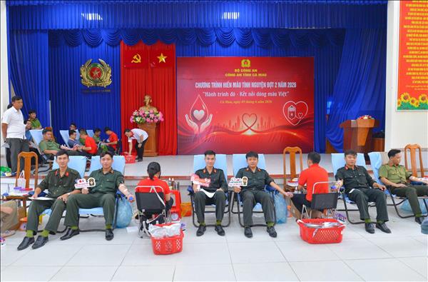 Lan tỏa yêu thương từ những giọt máu hồng