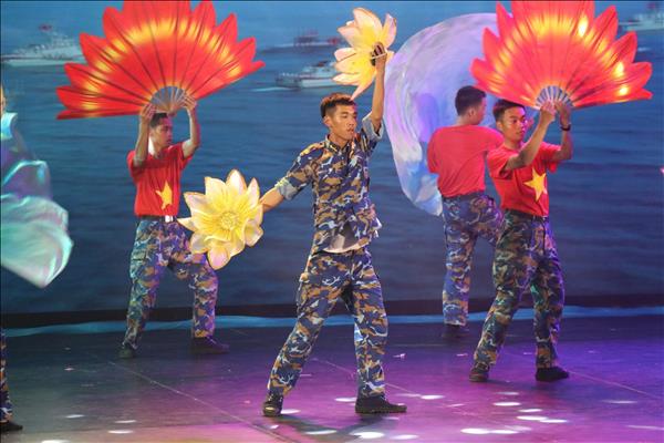 Đà Nẵng lan tỏa tinh thần bảo vệ biển đảo, phát triển kinh tế biển xanh bền vững