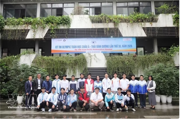 越南学生代表团在亚太地区数学奥林匹克竞赛中位列第七