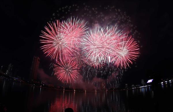 Festival de Fuegos Artificiales de Da Nang 2026 brilla con la noche Patrimonio