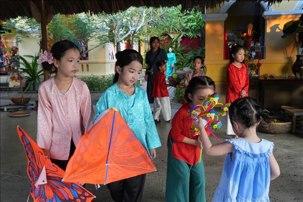 Phát triển sản phẩm du lịch dựa trên văn hóa bản địa và trải nghiệm gia đình