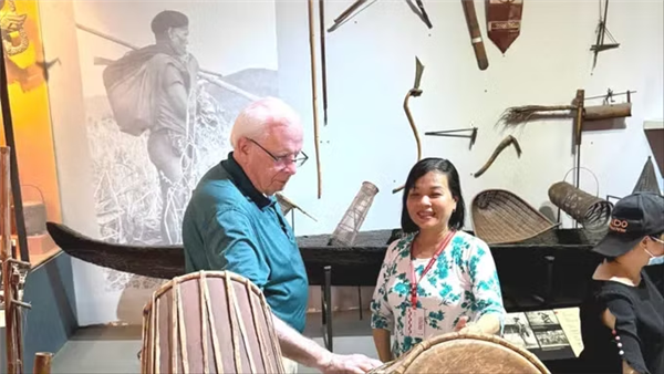 Veteranos estadounidenses contribuyen a búsqueda de restos de mártires en Vietnam