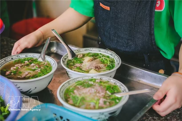 Cultura y gastronomía vietnamitas cautivan al público checo