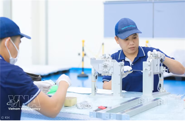 LG Innotek va construire sa première usine de supports de puces électroniques au Vietnam