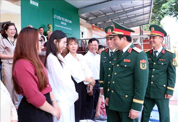 Dấu mốc trưởng thành của chiến sĩ mới Thành phố mang tên Bác