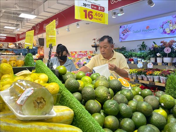 刺激消费：不仅靠降价，更需创造新动力