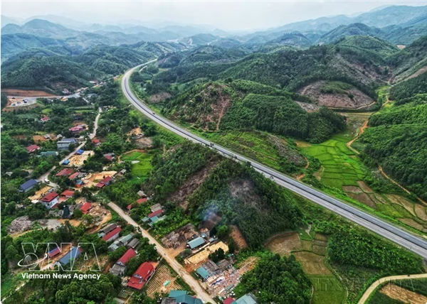 Infrastructures et transition verte : le défi du financement durable au Vietnam