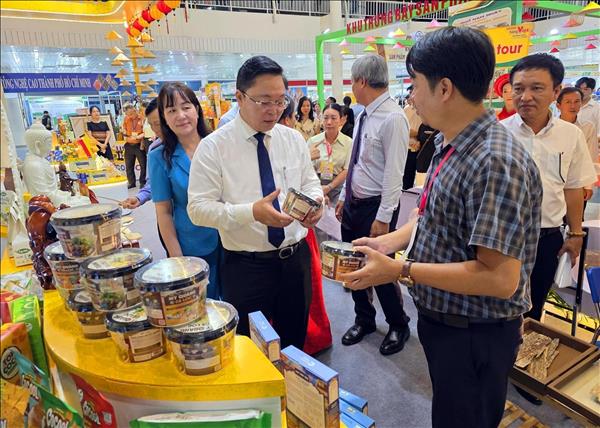 Đà Nẵng khai mạc Hội chợ Hàng Việt 2026, tôn vinh sản phẩm OCOP