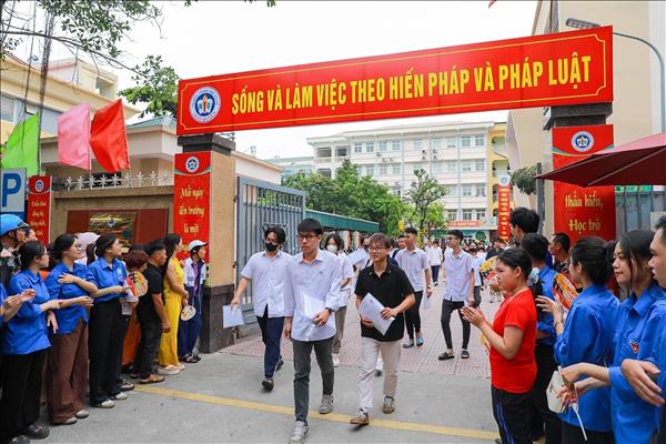 Kỳ thi tốt nghiệp THPT năm 2026: Đề thi Ngữ văn có giá trị thực tiễn cao