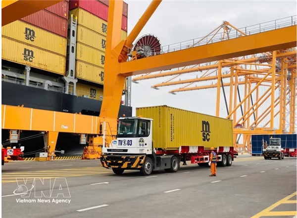 La logistique,  vaisseau sanguin  de léconomie, face au défi des compétences