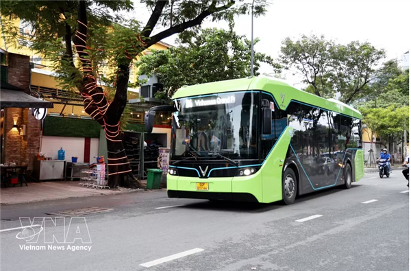 Hanoï accélère sa transition vers une mobilité plus verte