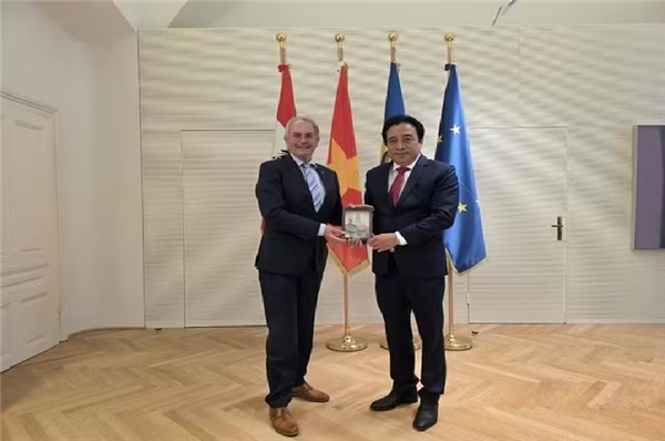 Ciudad de Hue promueve cooperación con socios austríacos