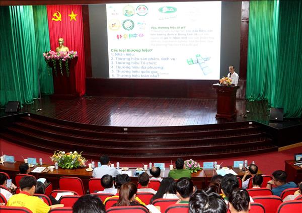 Thúc đẩy phát triển sở hữu trí tuệ cho nhà nông và doanh nghiệp
