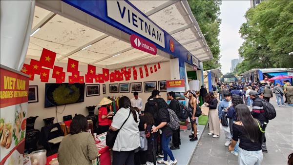 Coupe du monde 2026 : le Vietnam laisse son empreinte au grand rendez-vous culturel international