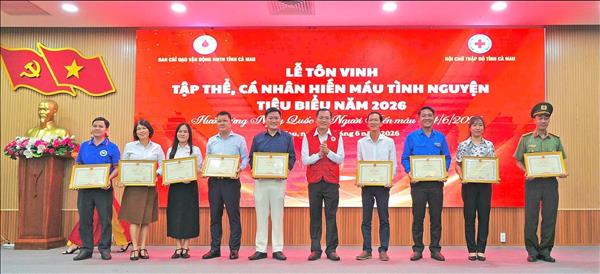 Tôn vinh những người hùng thầm lặng trong phong trào hiến máu tình nguyện