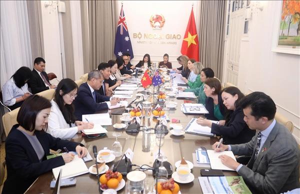 Vietnam, Australia seek deeper strategic cooperation at senior officials dialogue