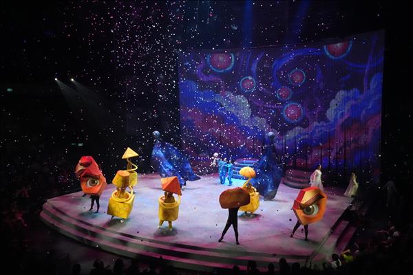 Mơ show : Bản hoà ca của xiếc, múa rối và công nghệ trình chiếu hiện đại
