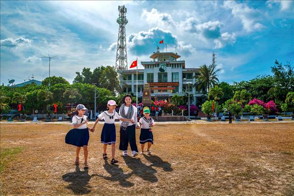 Trường Sa trong khuôn hình, Tổ quốc trong trái tim
