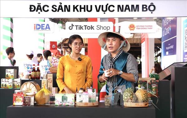 Thương mại điện tử mở lối cho trái cây tươi Đồng Tháp