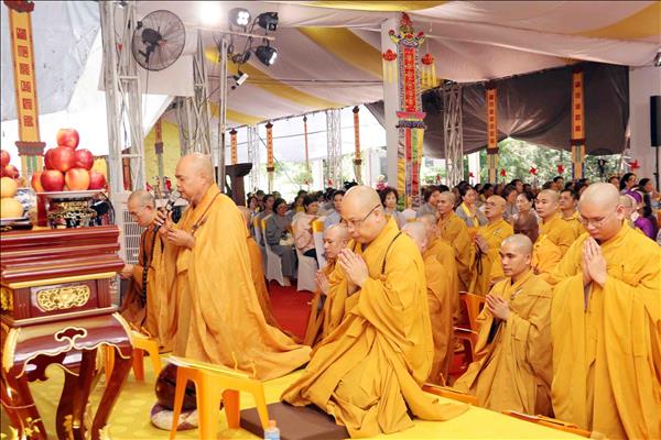 Memorial service honours fallen soldiers, civilians of 1968 Tet Offensive