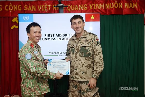 ເສ​ນາ​ຮັກ ຫວຽດ​ນາມ​ ເພີ່ມ​ທະ​ວ​ີ​ຄວາມ​ສາ​ມາດ​ຮັບ​ມືດ່ວນ ​ໃຫ້​ແກ່​ກຳ​ລັງ​ຮັກ​ສາ​ສັນ​ຕິ​ພາບ UNMISS