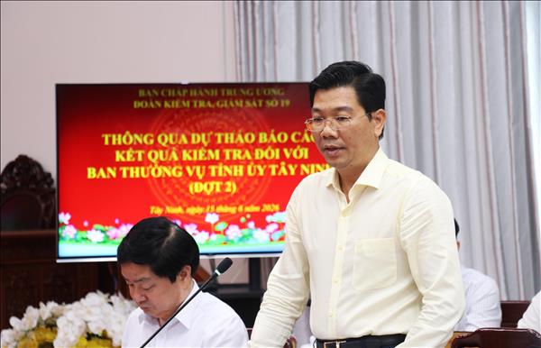 Hoàn thiện mô hình chính quyền địa phương hai cấp, thúc đẩy tăng trưởng và chuyển đổi số