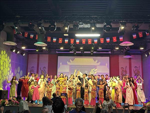 Bonjour Vietnam festival promotes Vietnamese culture in Paris