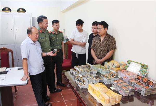 Triệt phá đường dây lừa đảo chiếm đoạt tài sản bằng hình thức livestream bán vé cào trúng thưởng