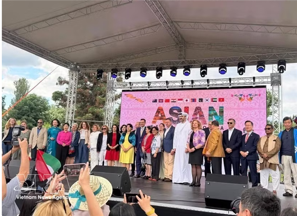 Le Vietnam met en valeur son identité culturelle au Festival asiatique en Bulgarie