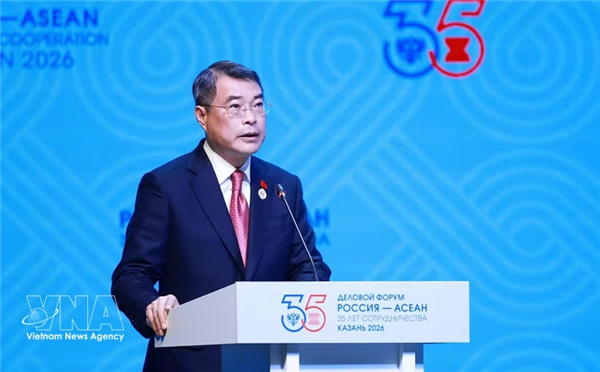 Forum daffaires ASEAN-Russie : Le PM Le Minh Hung avance trois priorités de coopération
