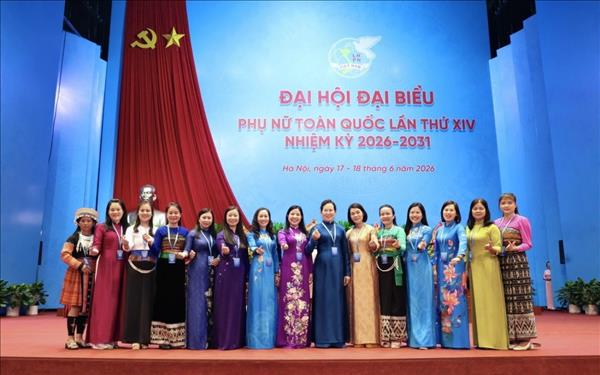 បើកមហាសន្និបាតលើកទី១៤ នៃសមាគមនារីវៀតណាម