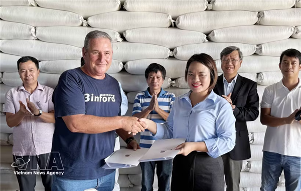 Empresa vietnamita entrega mil toneladas de arroz a socio cubano