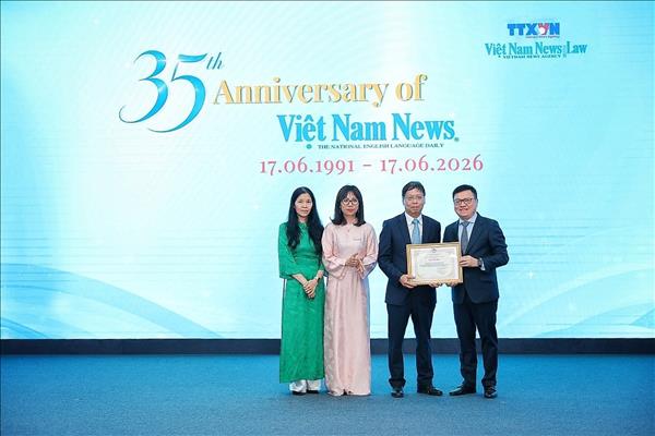 Việt Nam News - tờ báo đối ngoại hàng đầu kỷ niệm 35 năm Ngày phát hành số đầu tiên