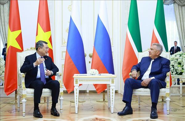 Thủ tướng Chính phủ Lê Minh Hưng gặp người đứng đầu Cộng hoà Tatarstan