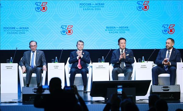 Vietnam serves as key gateway for Russias engagement with ASEAN: Russian minister