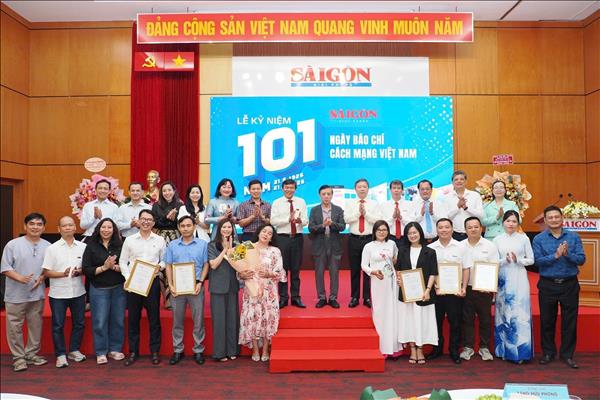 Hành trình 25 năm đi tìm đồng đội giành giải Nhất cuộc thi Tỏa sáng Giá trị Việt