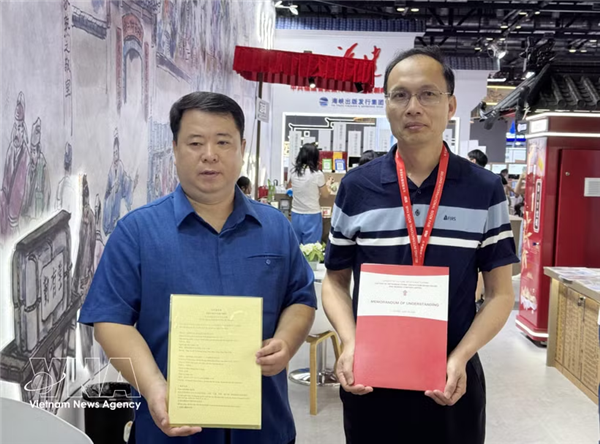 Vietnam fortalece la cooperación editorial con China