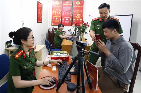 Ánh sáng từ công nghệ