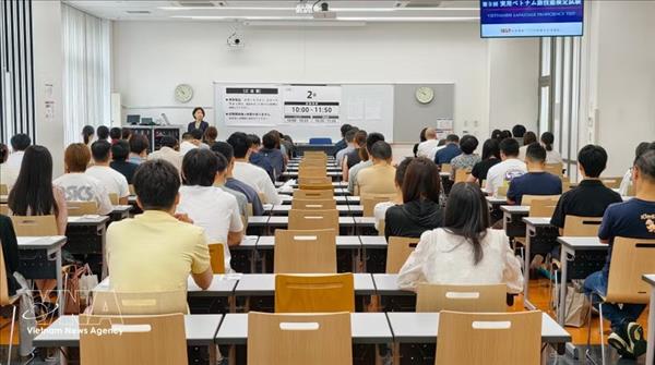 Nearly 1,000 candidates sit Vietnamese language proficiency test in Japan