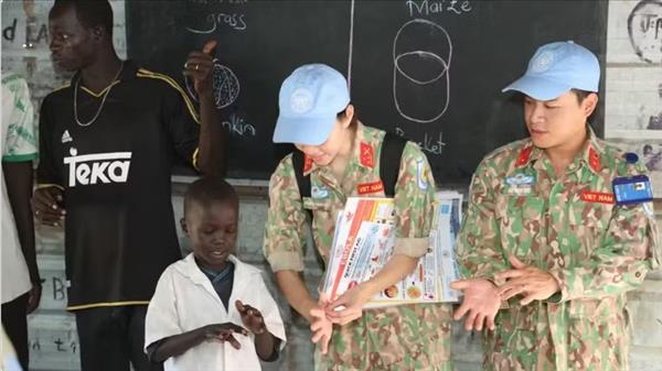 Vietnamese field hospital supports disease prevention efforts at South Sudan primary school