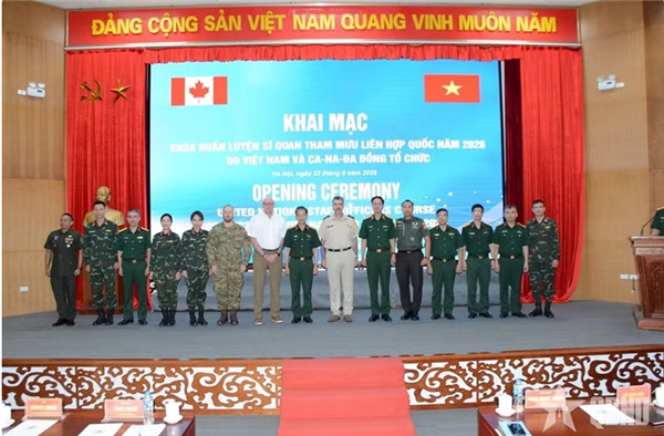 Le Vietnam et le Canada coorganisent une formation dofficiers détat-major des Nations unies